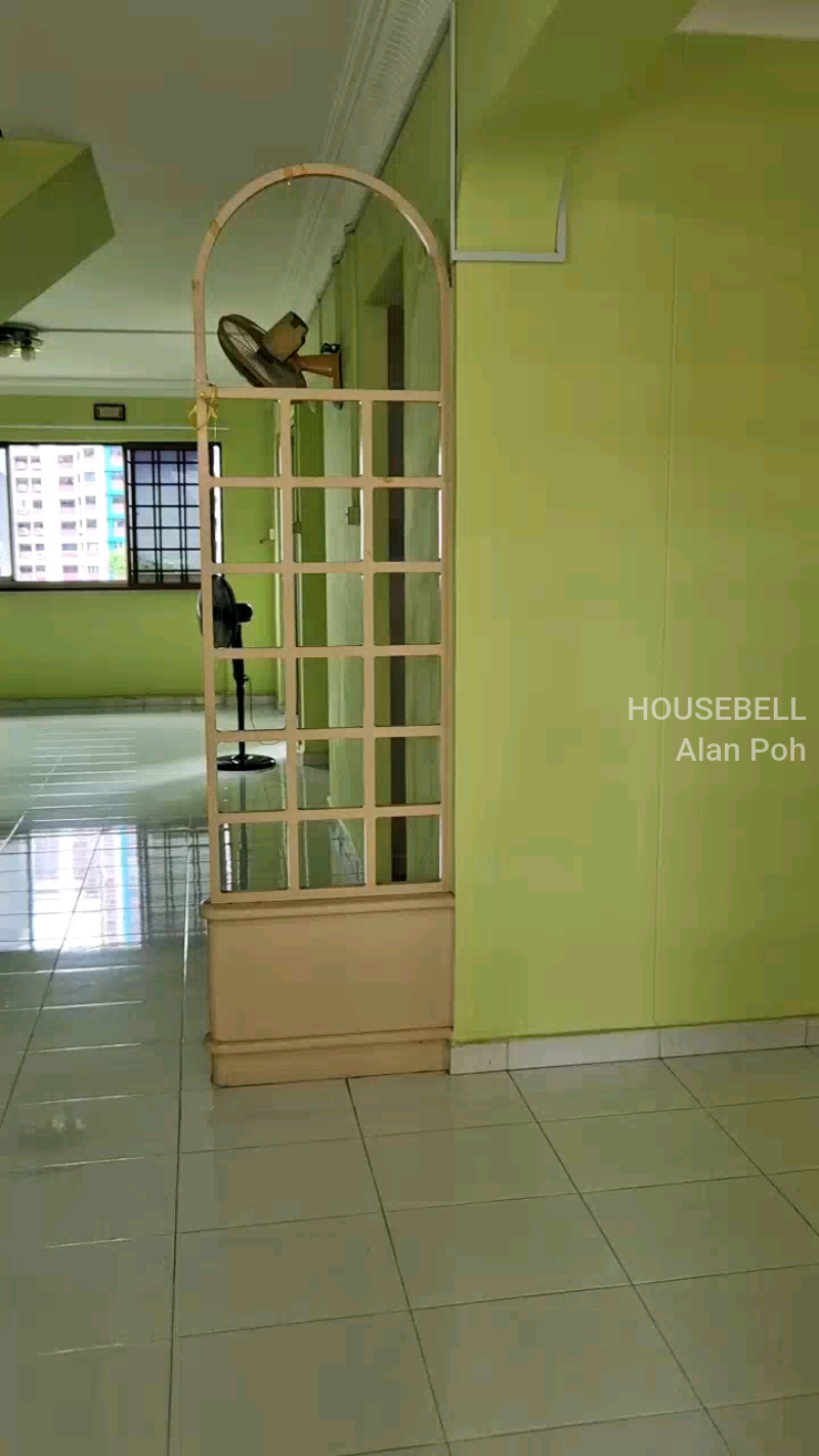 HDB-S$1,290,000-1572.00sqft-D20-570231